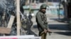 یک سرباز هندی و یک سرباز پاکستانی در کشمیر کشته شدند