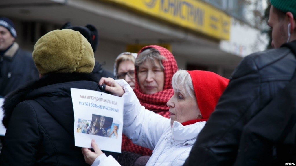 Ольга Демичева на митинге медиков 2 ноября 2014 г.