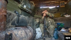 Архівне фото: українські позиції біля Гнутова. В неділю вони зазнали обстрілу бойовиків