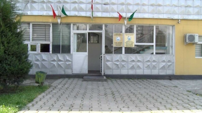 Суд обязал МВД и ГКНБ Таджикистана выплатить компенсацию семье доведенного до самоубийства жителя Ашта