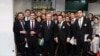 Президент Узбекистана Шавкат Мирзияев с узбекскими студентами, обучающимися в Японии.