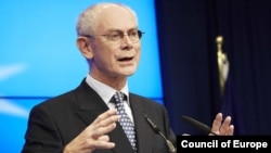 Belgium -- European Commission President Herman Van Rompuy speaks at a news conference at the end of a European Union leaders summit in Brussels, 19Oct2012