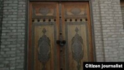 Аввалроқ Бухородаги уч асрлик масжид новвойхонага айлантирилгани хабар қилинган эди.