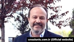 Jurnalist Ünsal Ünlü