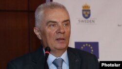 Armenia - Piotr Switalski, the head of the EU Delegation in Armenia, speaks in Yerevan, 7Mar2017.