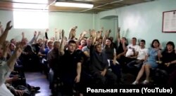 Працівники «Ровеньківського пивзаводу» голосують за звернення до Путіна за допомогою