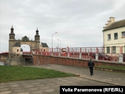 Пограничный переход через мост королевы Луизы