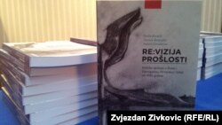 Sa promocije knijge „Revizija prošlosti, politike sjećanja u Bosni i Hercegovini, Hrvatskoj i Srbiji od 1990. godine“, septembar 2012.