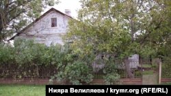 Дом в Крайнем, откуда Ресумхан Куртмеметову и ее семью депортировали из Крыма