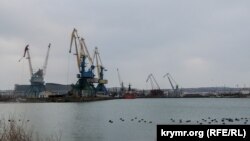 Іноземний корабель Golden Sea під прапором Танзанії в Морському рибному порту Керчі, січень 2018 року (ілюстративне фото)