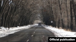 Հայաստանի ավտոմայրուղիներից մեկը ձմռանը, արխիվ
