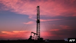 Перепроизводство нефти в мире в конце прошлого года уже составляло 1,5% общемирового спроса на нее, теперь оно превысило 2%.