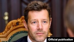 Latvia -- Accreditation of the ambassador extraordinary and plenipotentiary of France, Stéphane Visconti