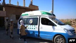 Syrian White Helmet rescuers (file photo)