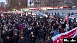 Armenia - Leaders and supporters of the opposition Yelk alliance hold an anti-government demonstration in Yerevan, 19Jan2018.
