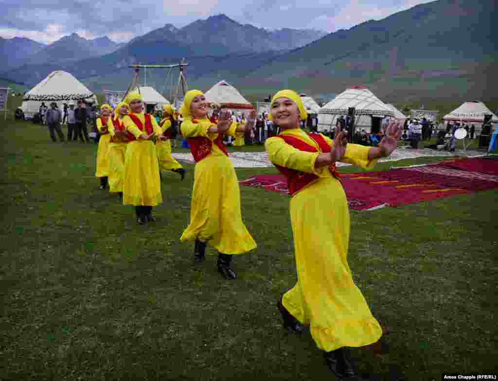Horsemanship and the martial skills of the nomad are king at this tournament, but some gentler arts are also practiced. This group of school friends choreographed their own dance, which mixes traditional and modern moves.&nbsp;