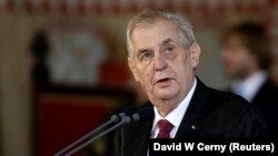 Президент Чехії Мілош Земан заявив, що його країна у 2017 році виробила в невеликій кількості та знищила нервово-паралітичну речовину 