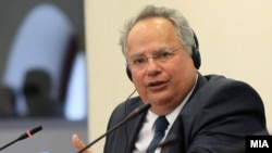 Грчкиот министер за надворешни работи Никос Коѕиас