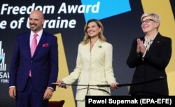 Перша леді України Олена Зеленська під час церемонії вручення нагороди