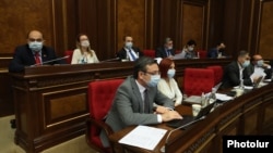 Armenia -- Deputies from the opposition Bright Armenia Party attend a parliament session, Yerevan, May 26, 2020.