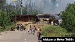 Український пункт перетину лінії розмежування поблизу Станиці Луганської на Донбасі. 26 червня 2019 року