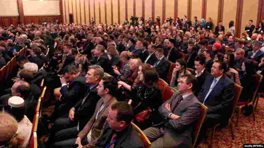 "Татарстанның эшлекле партнерлары" форумының пленар утырышы