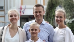 Олексій Навальний разом з дружиною та двома дітьми