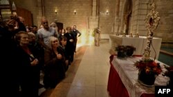Predmet veličine palca predstavljen je vjernicima u Crkvi Bogorodice Marije u Jerusalimu