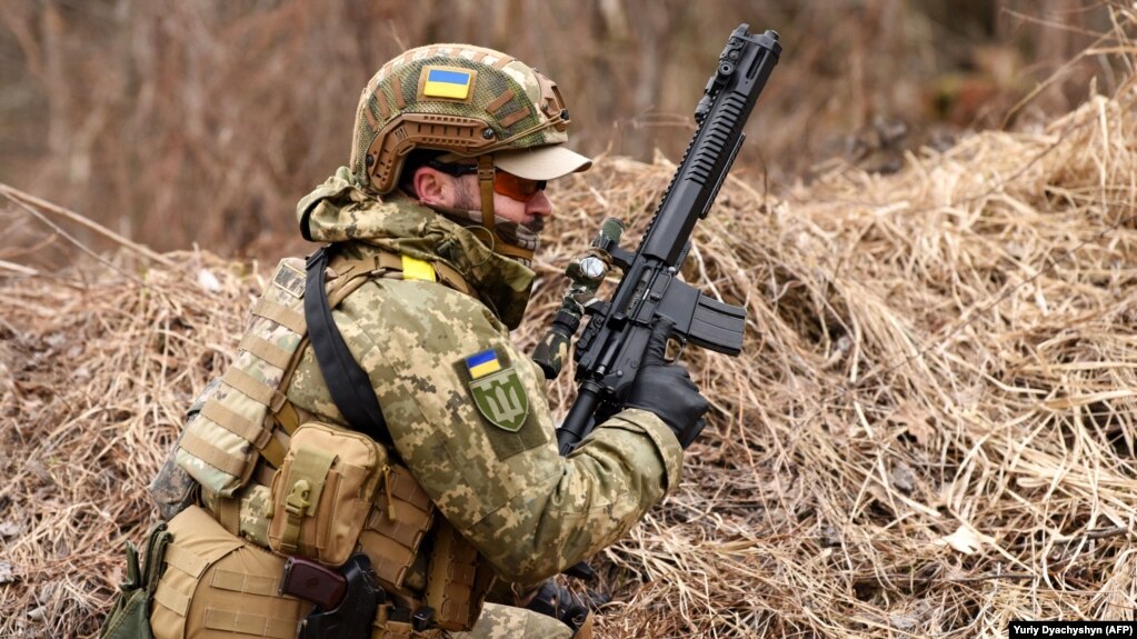 Причина кадрових змін в документах не вказана