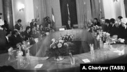 Казак президенти Н.Назарбаев, кыргыз президенти А.Акаев, тажик лидери Р.Набиев, түркмөн президенти С.Ниязов Ашгабаддагы саммитте, 13-декабрь, 1991-жыл.