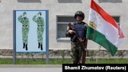 یو تاجکستانی عسکر 