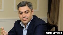 Armenia - Artur Vanetsian, the new head of the National Security Service, meets with media representatives in Yerevan, 19 May 2018.