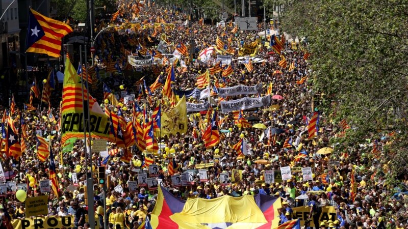 Protest u Barseloni za oslobađanje uhapšenih katalonskih lidera