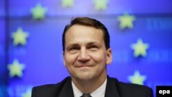 Ministrul polonez de externe Radoslaw Sikorski