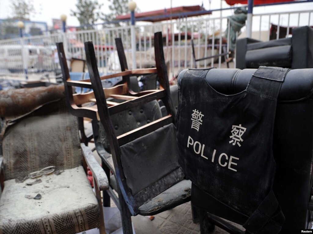 Exploding Chairs China Chinese Chair Explosion | TIL a 14 year old boy in China was killed ...