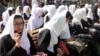 شماری از دختران دانش آموز در کابل