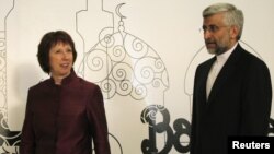 Кетрин Ештон и преговарачот за иранската страна Саед Џалили