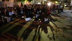 В Атланта част от протестиращите коленичиха по улиците