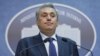Cazul Pintea modifică legea. Ministrul Vela transferă medicilor decizia transportului deținuților bolnavi, cu sau fără cătușe