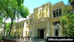Ўзбекистон Соғлиқни сақлаш вазирлиги янги кодексни ишлаб чиқиш бўйича масъул ижрочилар қаторида саналган.