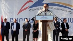 Armenia - Prosperous Armenia Party leader Gagik Tsarukian addresses an election campaign rally in Yerevan, 2May2013.