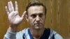 В Росії Навального затримали на виході зі спецприйомника після 30-денного арешту