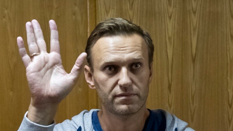 Навальныйны сак астыннан чыгу белән янә тоткарлаганнар