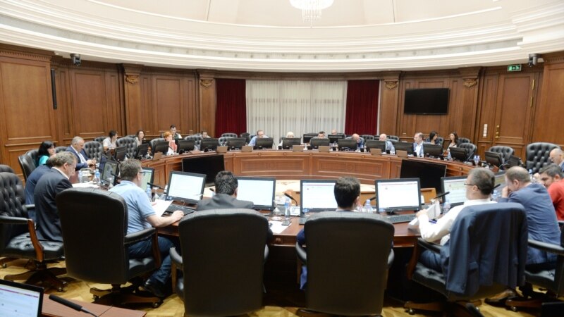 Влада: ангажирани 33 надворешни соработници, 13 посебни советници и 10 советници