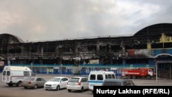 Сгоревший в Алматы торговый центр. Апрель 2015 года. Иллюстративное фото.