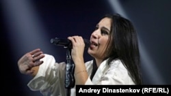 Джамала під час виступу на концерті у Києві, грудень 2019 року