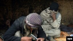 معتادین مواد مخدر در افغانستان