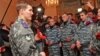 Ozalky "Berkut" ofiserleri rus paportyny alýarlar 