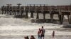 Хвалі на пляжы Джэксанвіл, у чаканьні ўрагану Дорыян, штат Флорыда, ЗША, 4 верасьня 2019 году