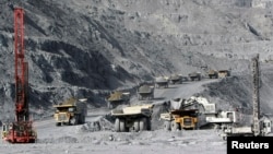 A general view of the Kumtor gold mine, which is said to account for more than 40 percent of Kyrgyzstan's industrial output. (file photo)